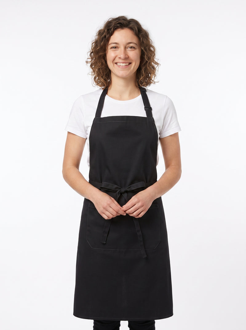 Tablier de Cuisine Léger, packshot studio porté par un modèle