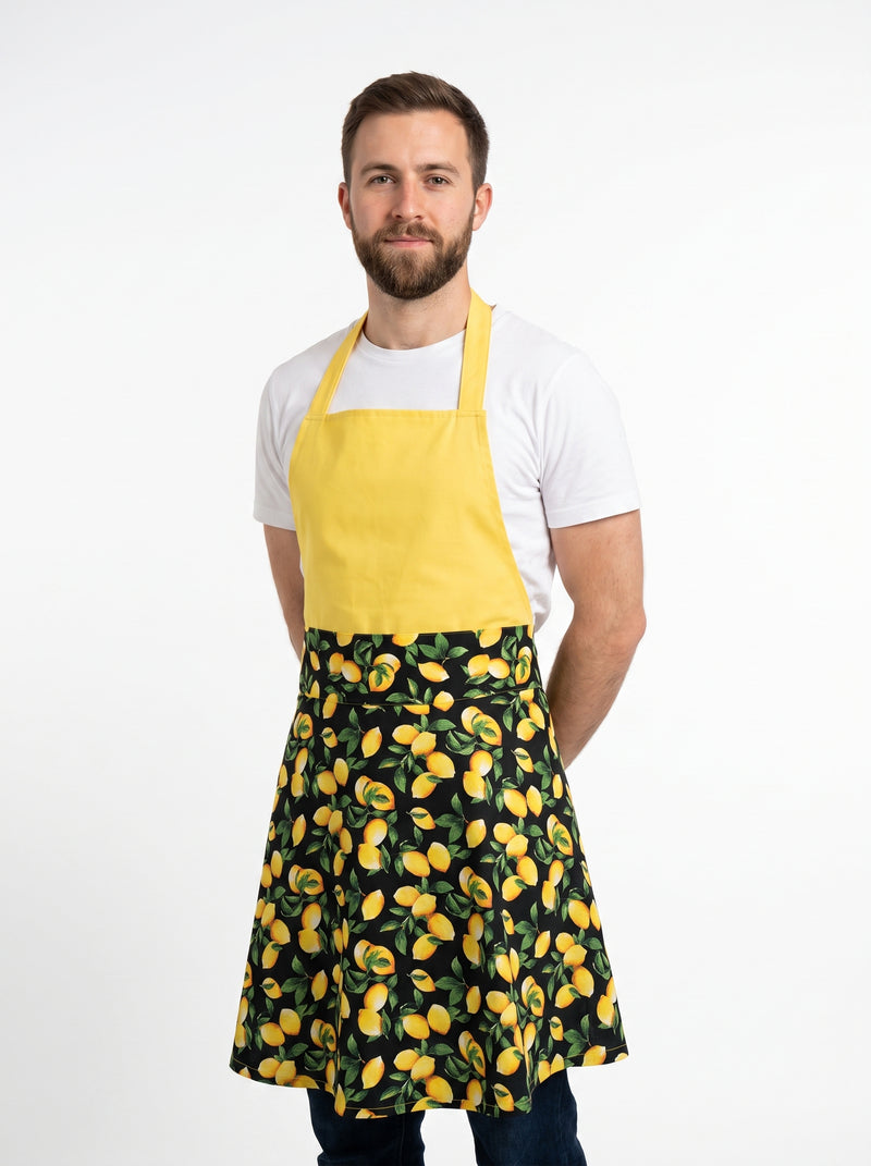 Tablier Vintage Jaune, packshot studio porté par un modèle