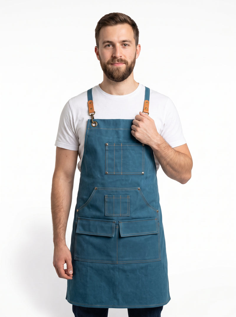 Tablier de cuisine Homme Original, packshot studio porté par un modèle