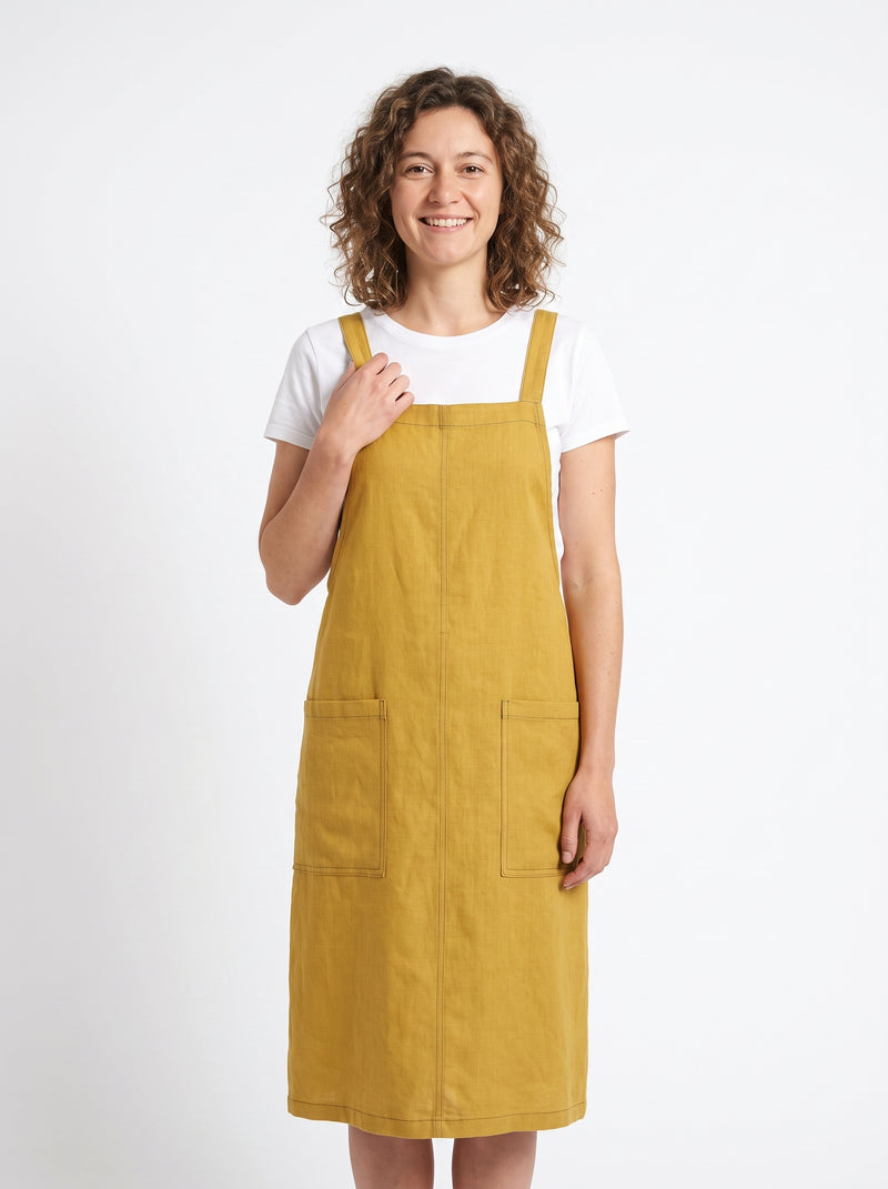 Tablier Japonais Long, packshot studio porté par un modèle