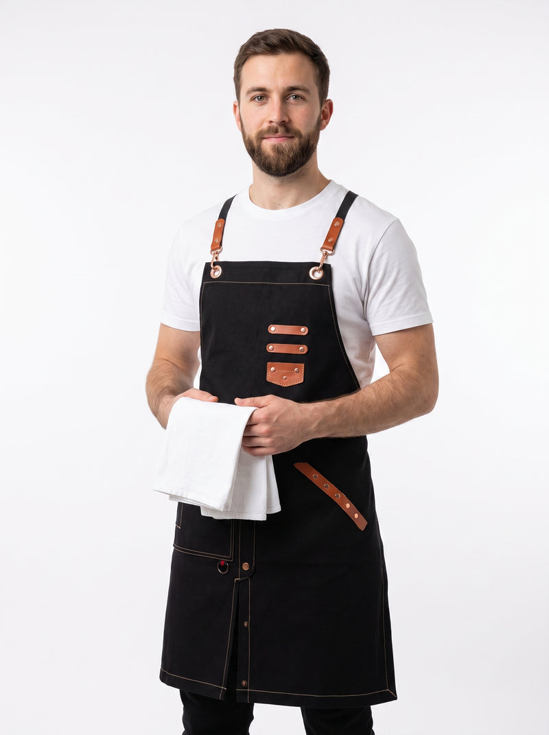 Tablier de Cuisine Noir Homme, packshot studio porté par un modèle