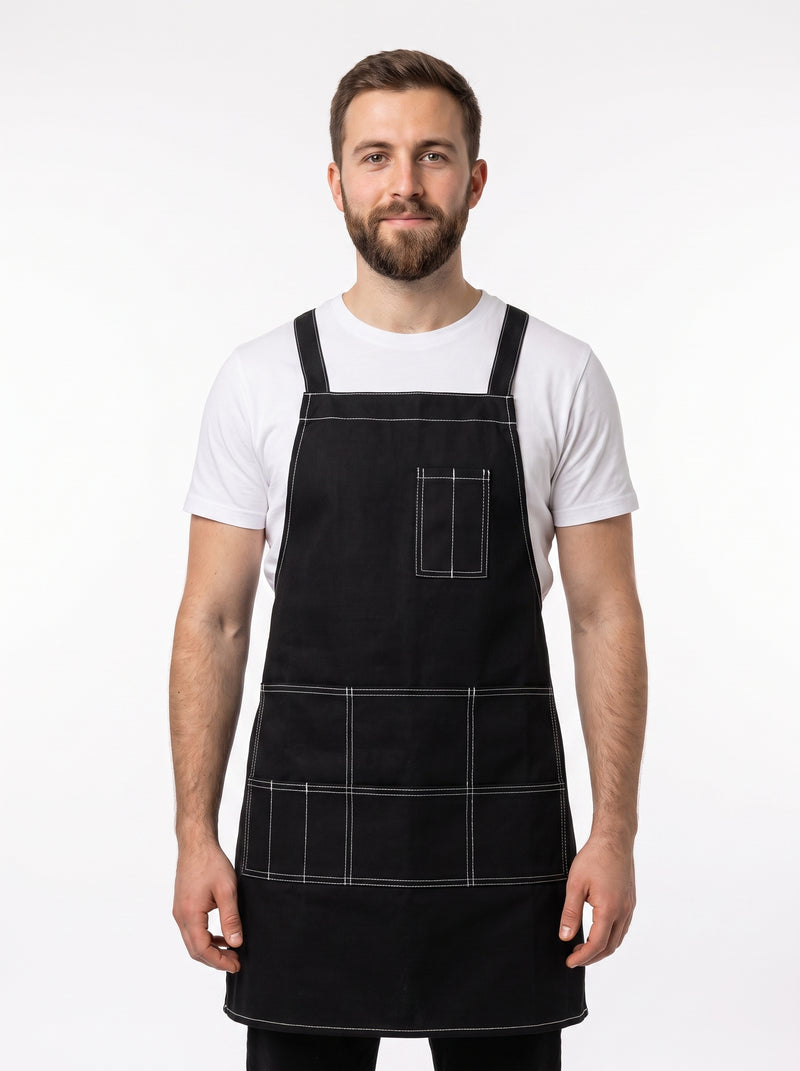 Tablier de Cuisine Homme Chic, packshot studio porté par un modèle