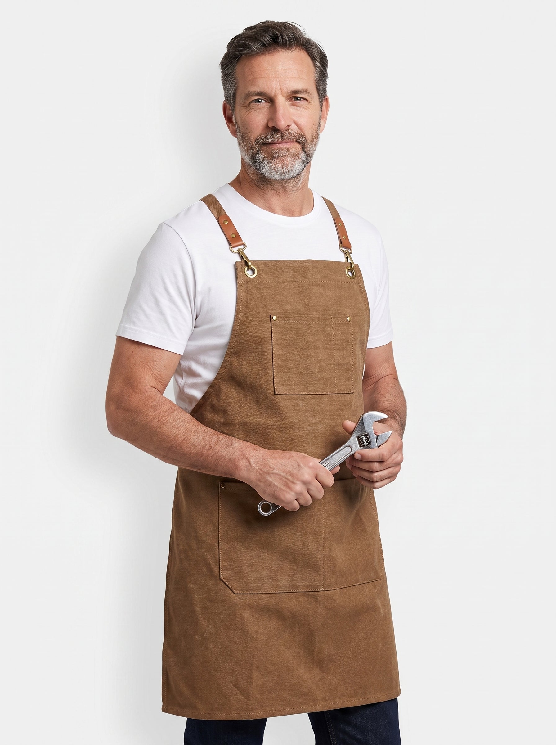 Tablier Mécanicien, packshot studio porté par un modèle