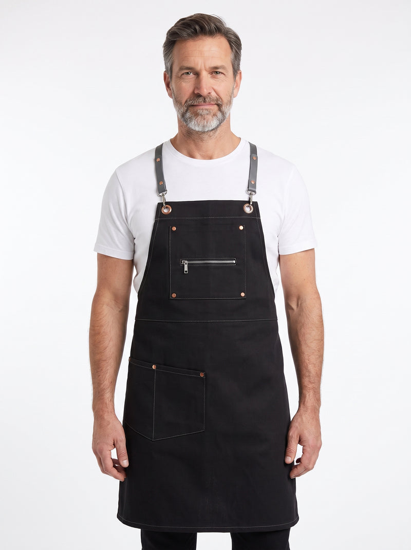 Tablier Épicier, packshot studio porté par un modèle