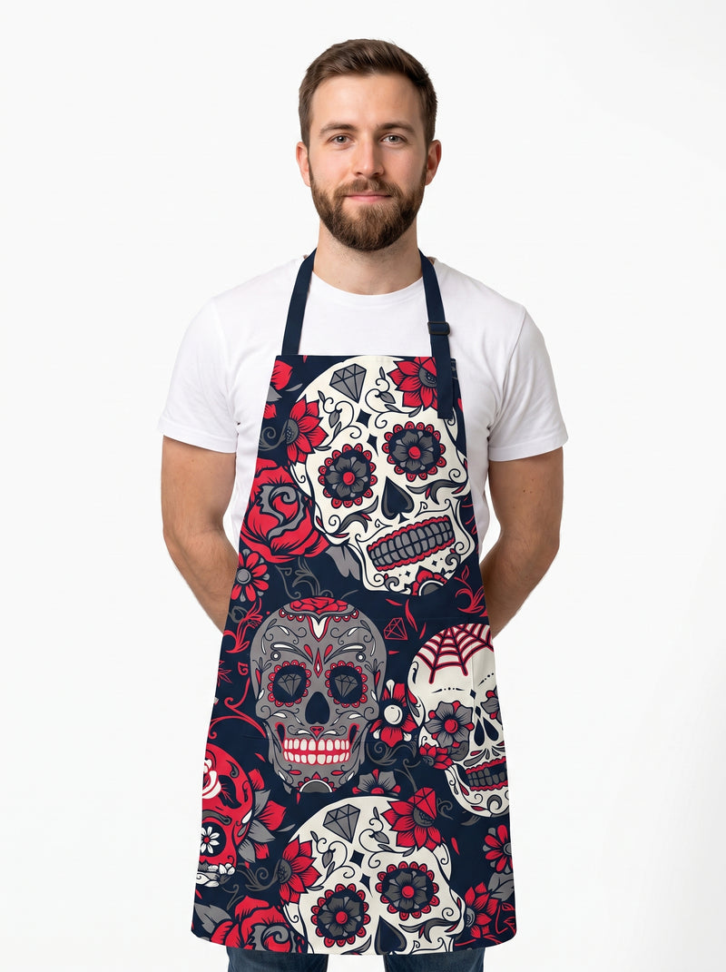 Tablier Tête de Mort, packshot studio porté par un modèle