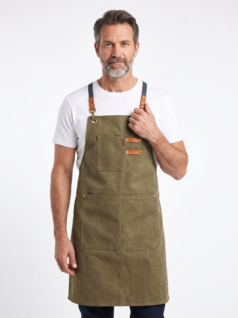 Tablier Bijoutier, packshot studio porté par un modèle
