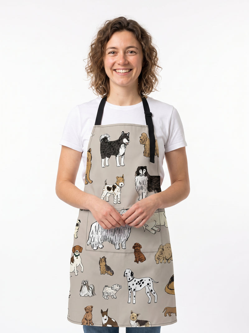Tablier Chien, packshot studio porté par un modèle