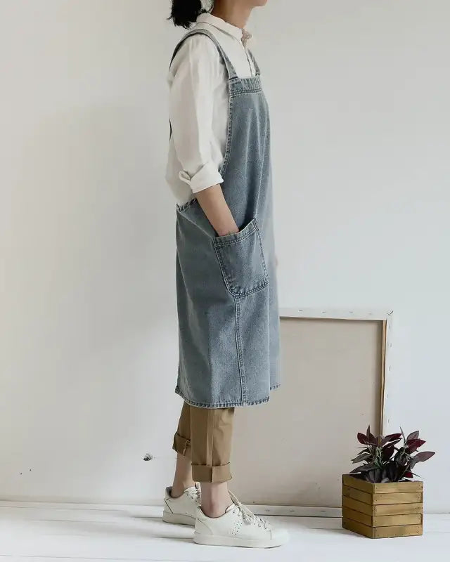 Fashion Simple Korean Style Washed Denim Apron Man Women Home Kitchen Comfort Overalls Florist Retro Art Painting